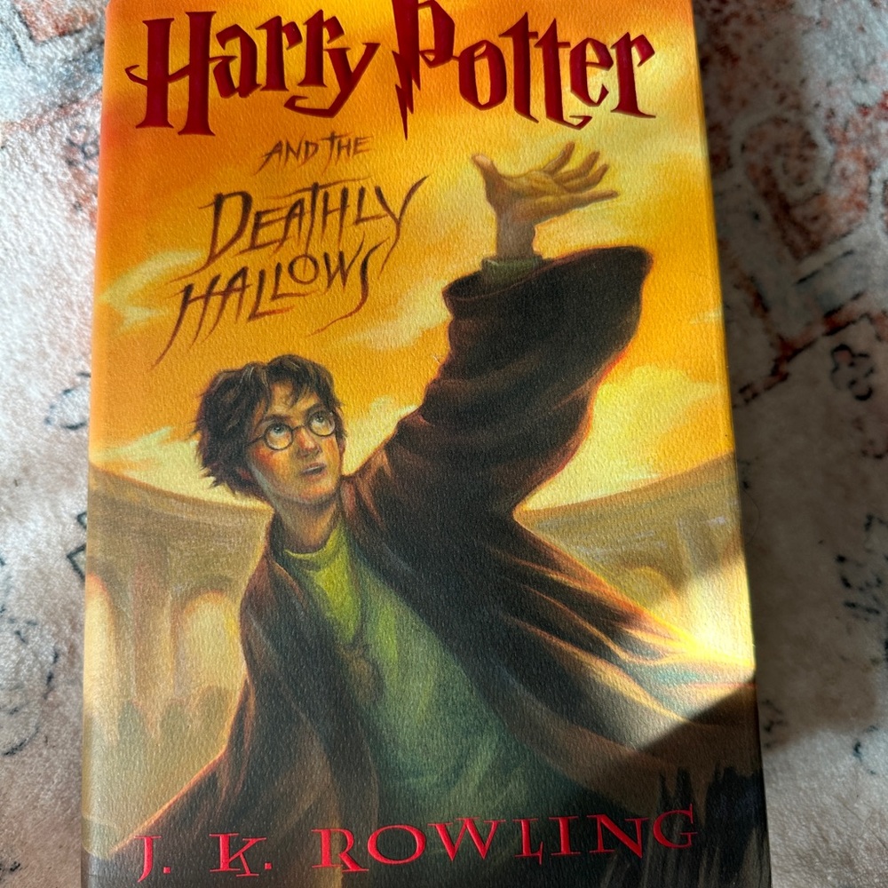 Harry Potter and the Deathly Hallows First Edition By J.K. Rowling